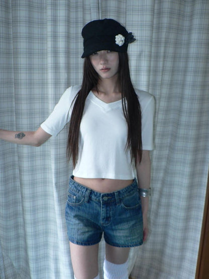 ang project White Solid V-neck Slim Fit Cropped Elbow Sleeve Women&