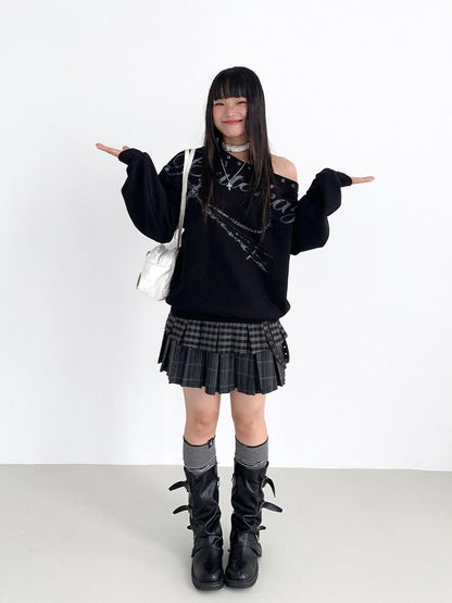 atrandom Black Asymmetric Dropped Shoulder Eyelet Text Print Women&