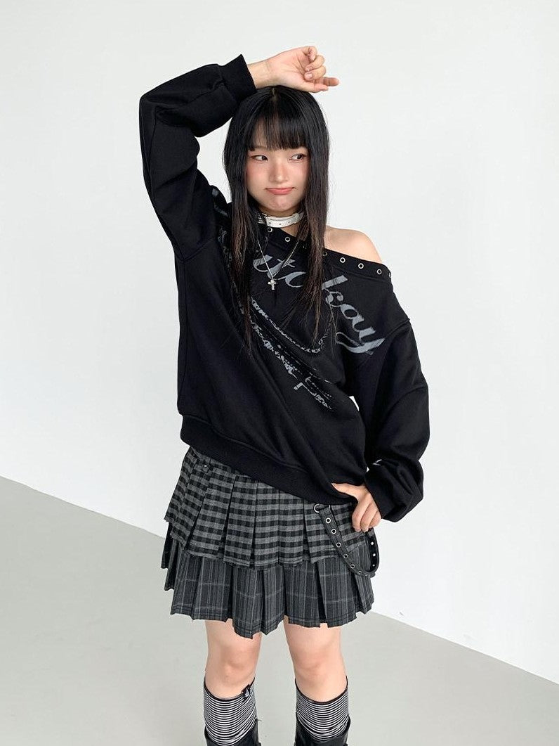 atrandom Black Asymmetric Dropped Shoulder Eyelet Text Print Women&