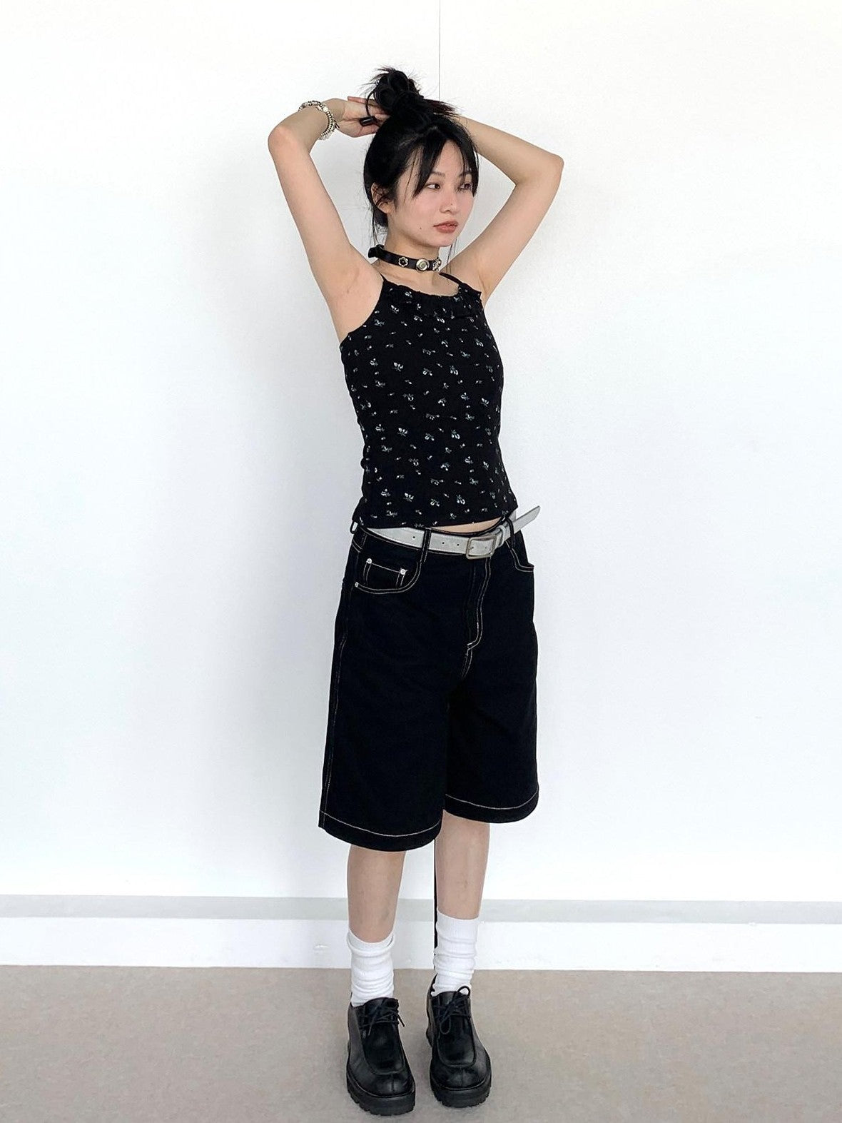 atrandom Black Ditsy Floral Ruffle Slim Women&