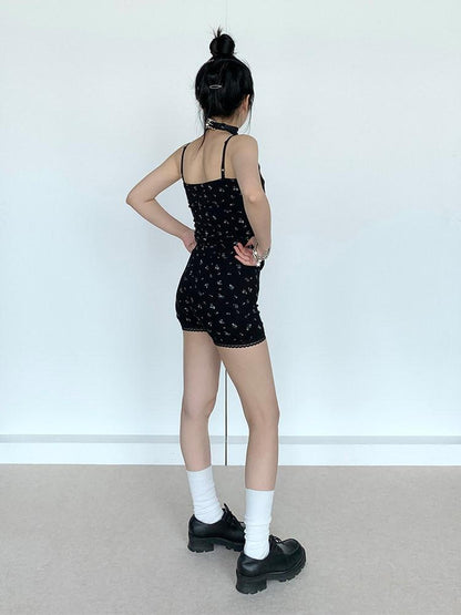 atrandom Black Floral Lace Natural Waist Slim Fit Women&