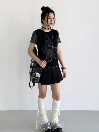 atrandom Black Star Stud Lace Up Pleated Women&
