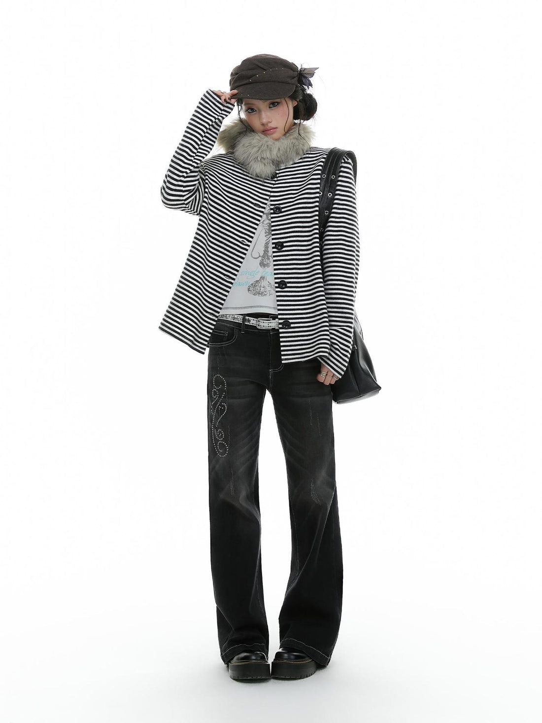 atrandom Black White Striped Crewneck Relaxed Fit Women&