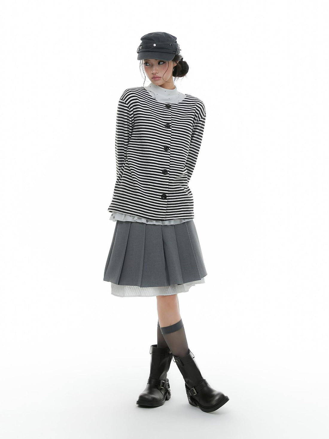 atrandom Black White Striped Crewneck Relaxed Fit Women&