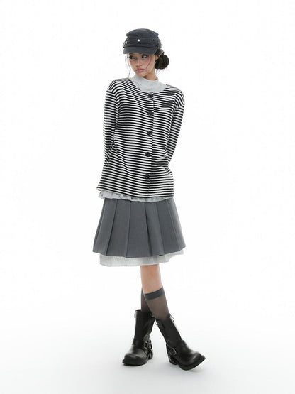 atrandom Black White Striped Crewneck Relaxed Fit Women&