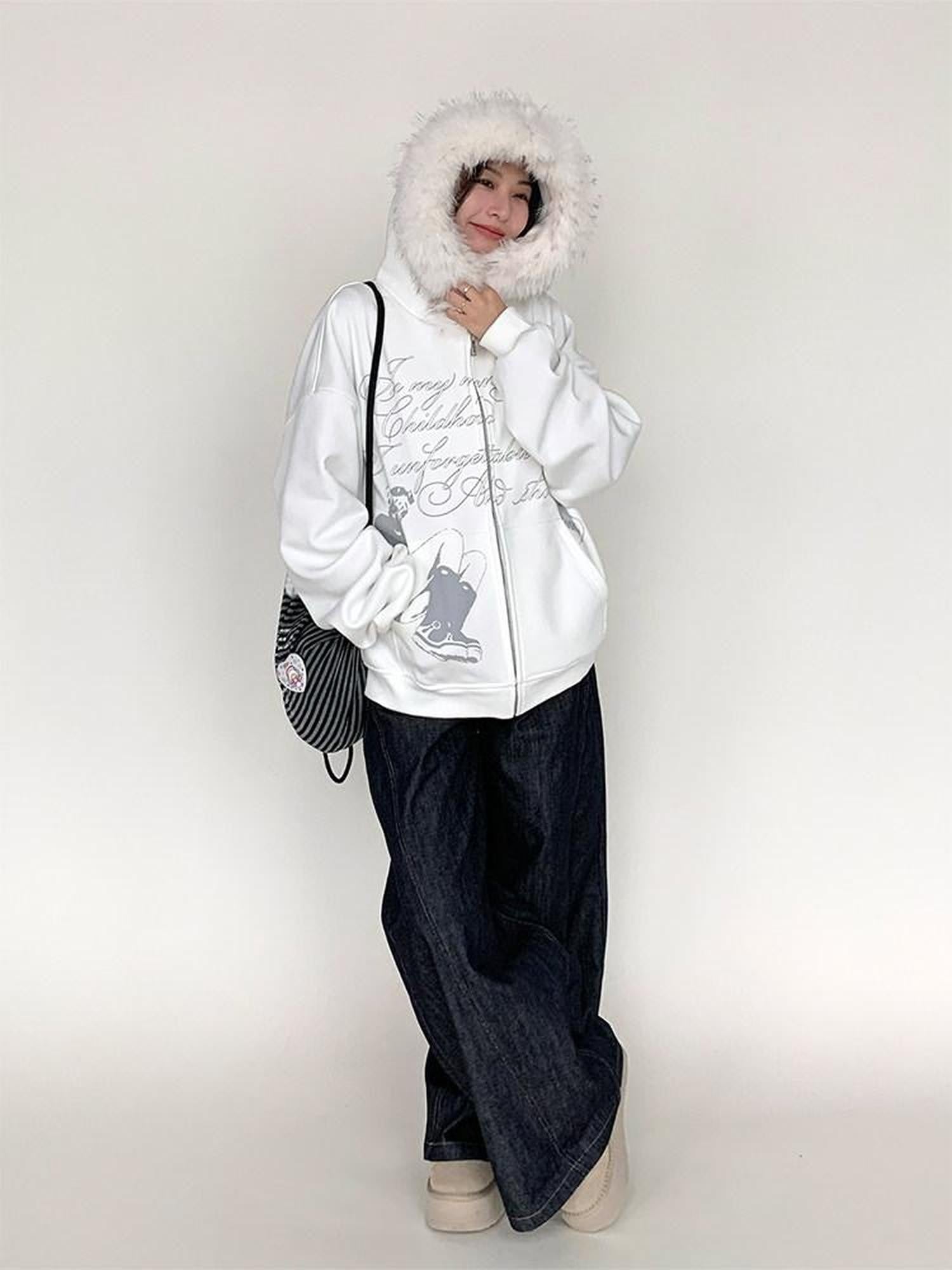 atrandom Gray Allover Letter Print Fur Trim Fleece Women&