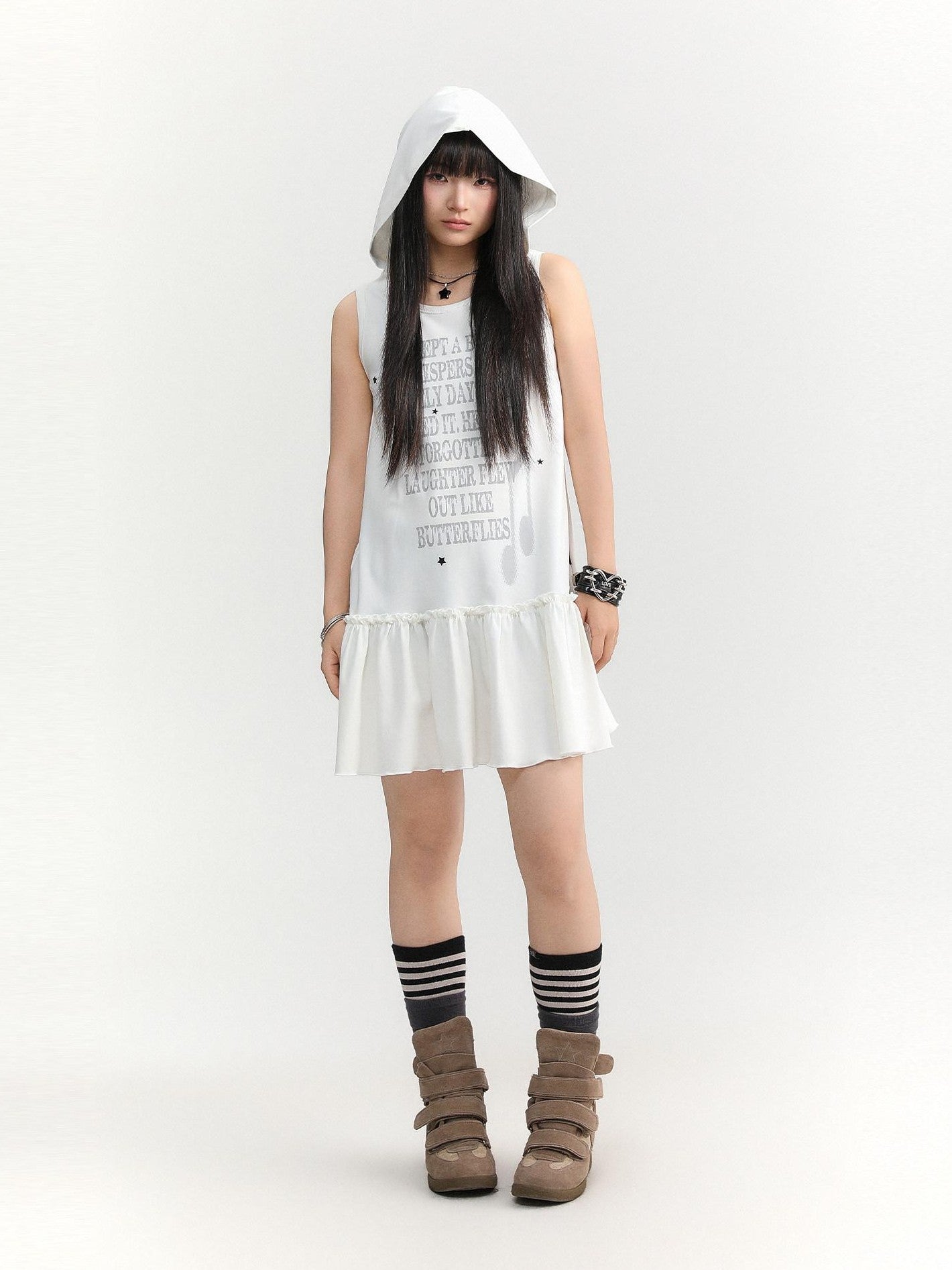 atrandom Gray Text Print Hooded Sleeveless Women&