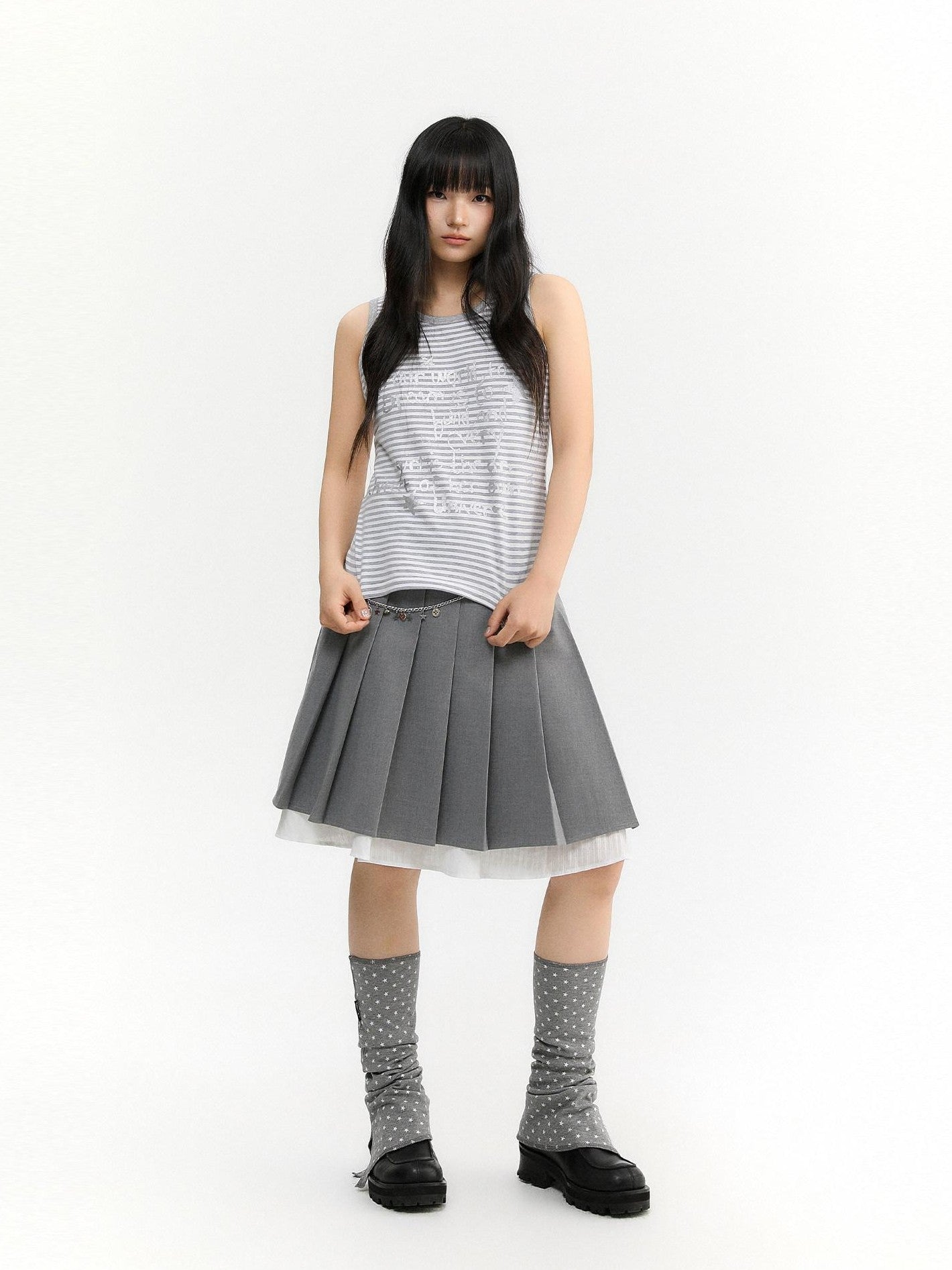 atrandom Light Gray Pleated Collegiate Women&