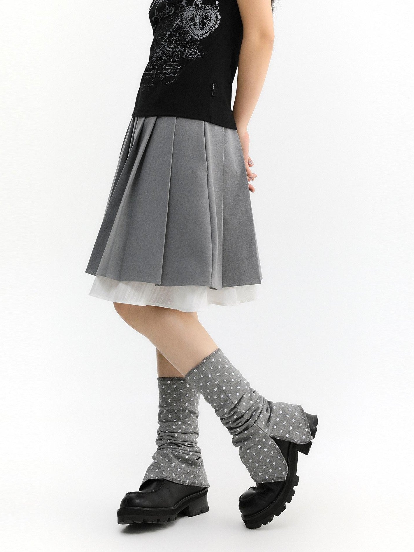 atrandom Light Gray Pleated Collegiate Women&