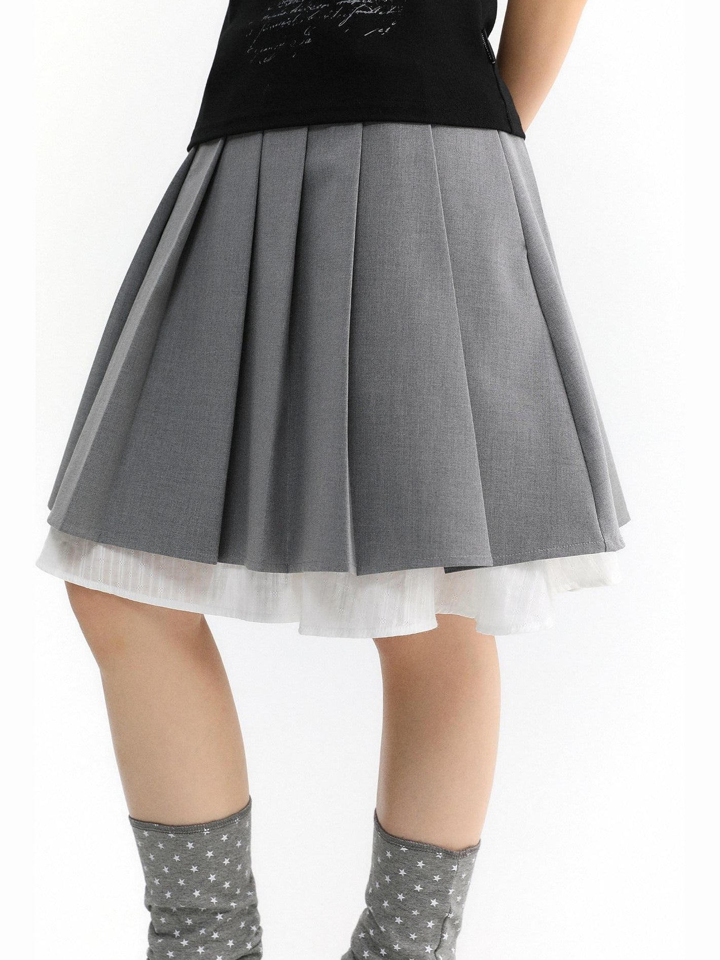 atrandom Light Gray Pleated Collegiate Women&