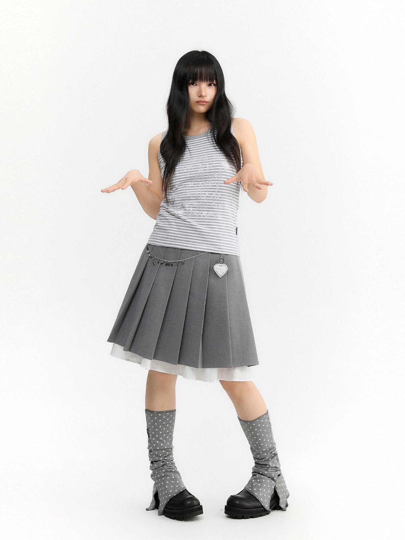 atrandom Light Gray Pleated Collegiate Women&