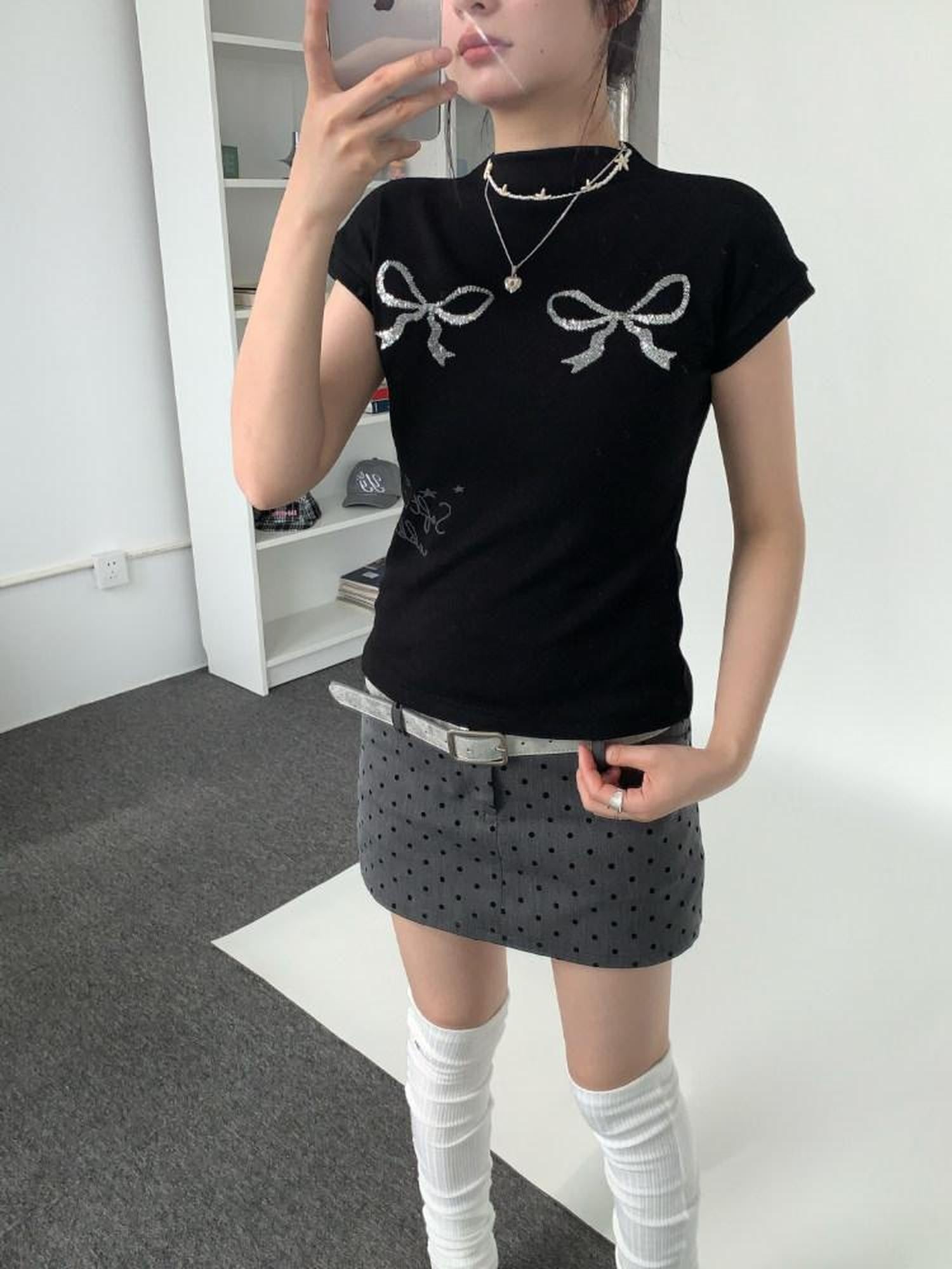 atrandom Sequin Embroidered Bow Print Mock Neck Women&