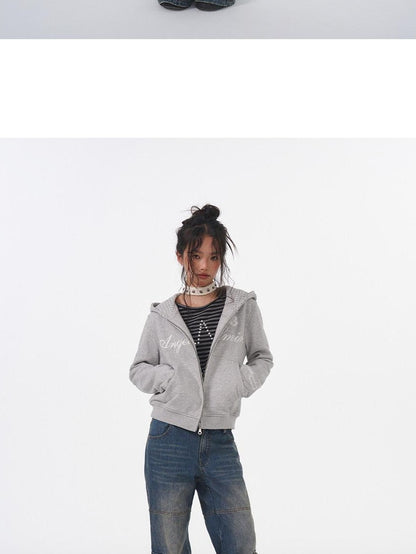 atrandom Star Print Embroidered Slim Cropped Women&