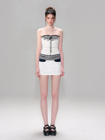 The NeverMore Contrast Printed Cotton Mid Waist Straight Bodycon Women White Mini Skirts