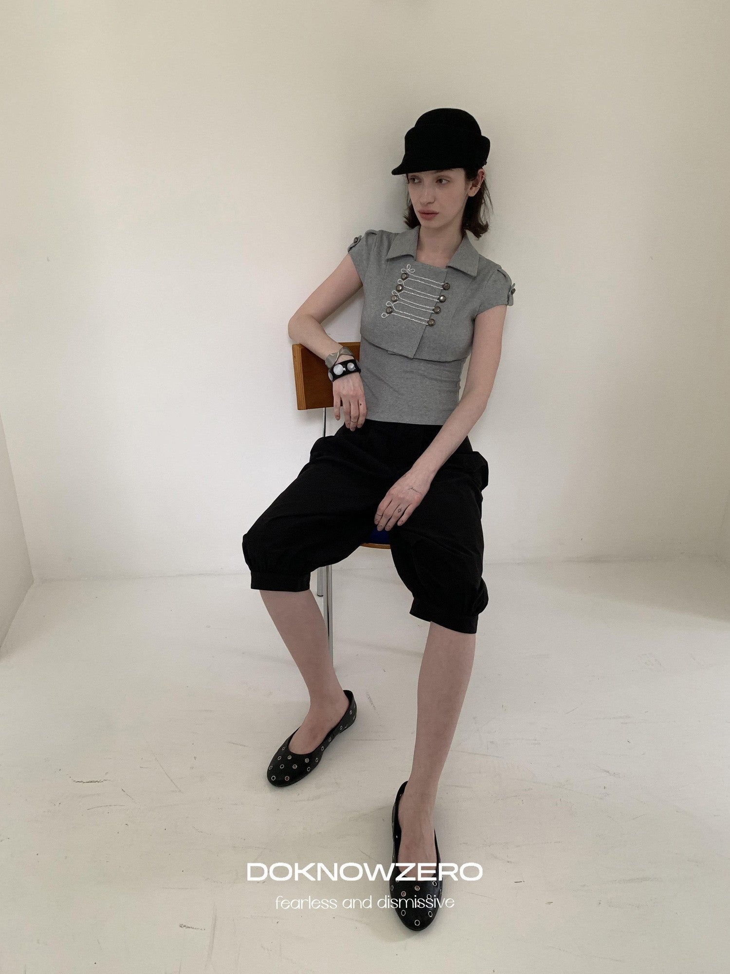 DKZ OFFICIAL Grey Double Breasted Cropped Collared Women&
