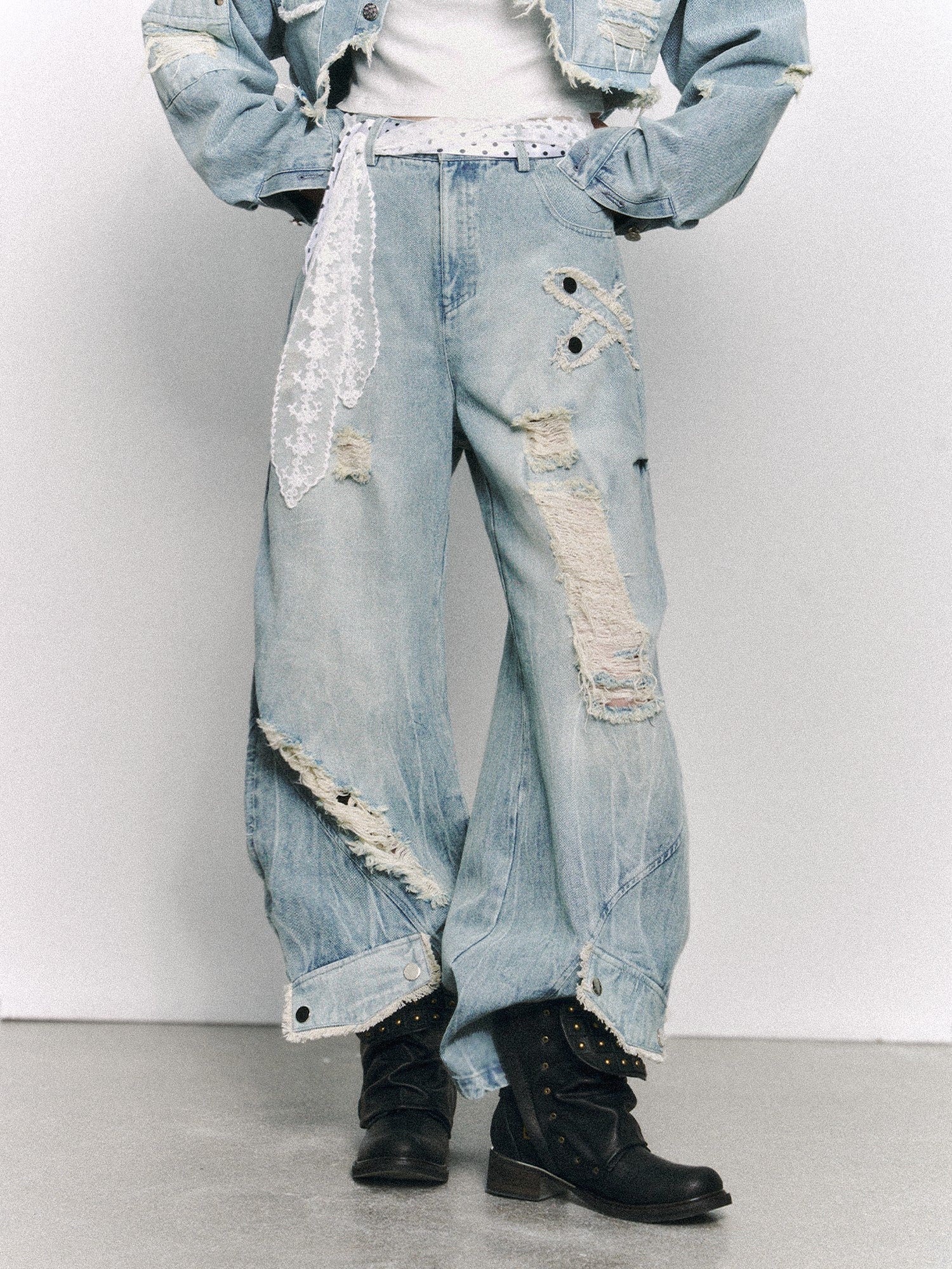 Frustration Garden Light Blue Washed Distressed Ripped Frayed Hem Women&