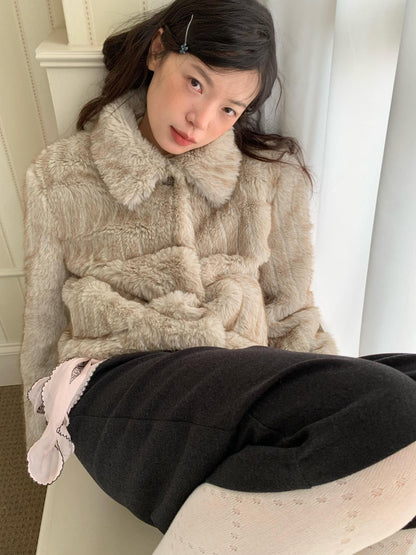 Dorydory Striped Turn Down Collar Eco Fur Textured Women&