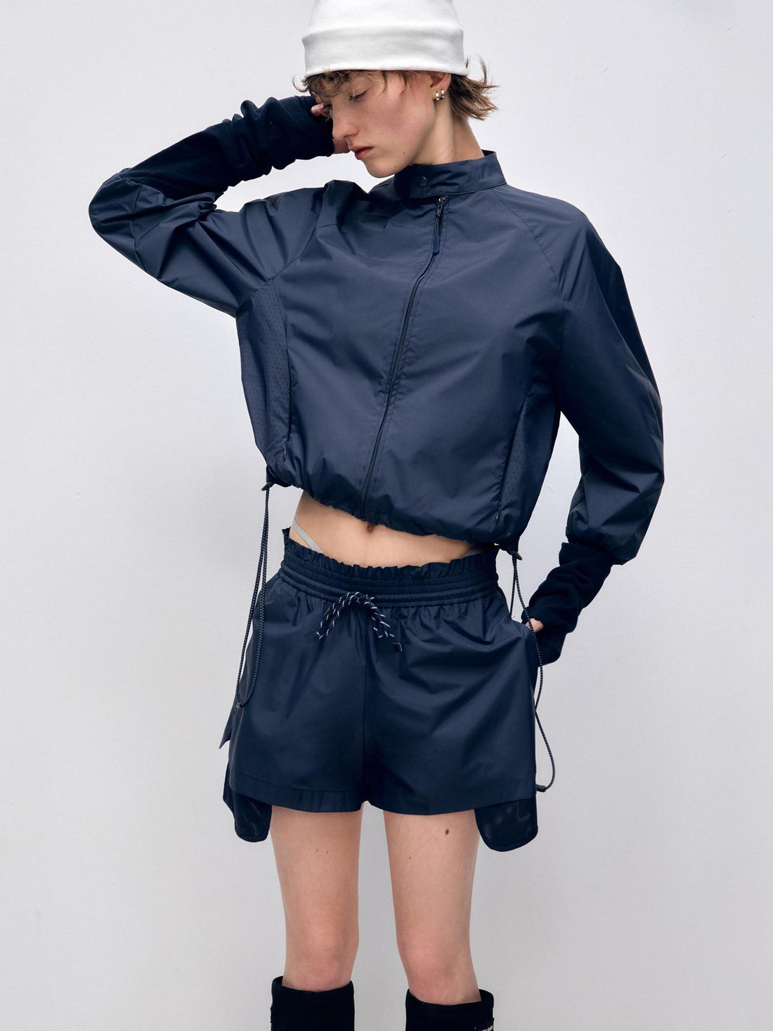 RUN TO THE FUTURE Pocketed Elastic Waist Vintage Wide Leg Loose Office Polyester Short Trousers