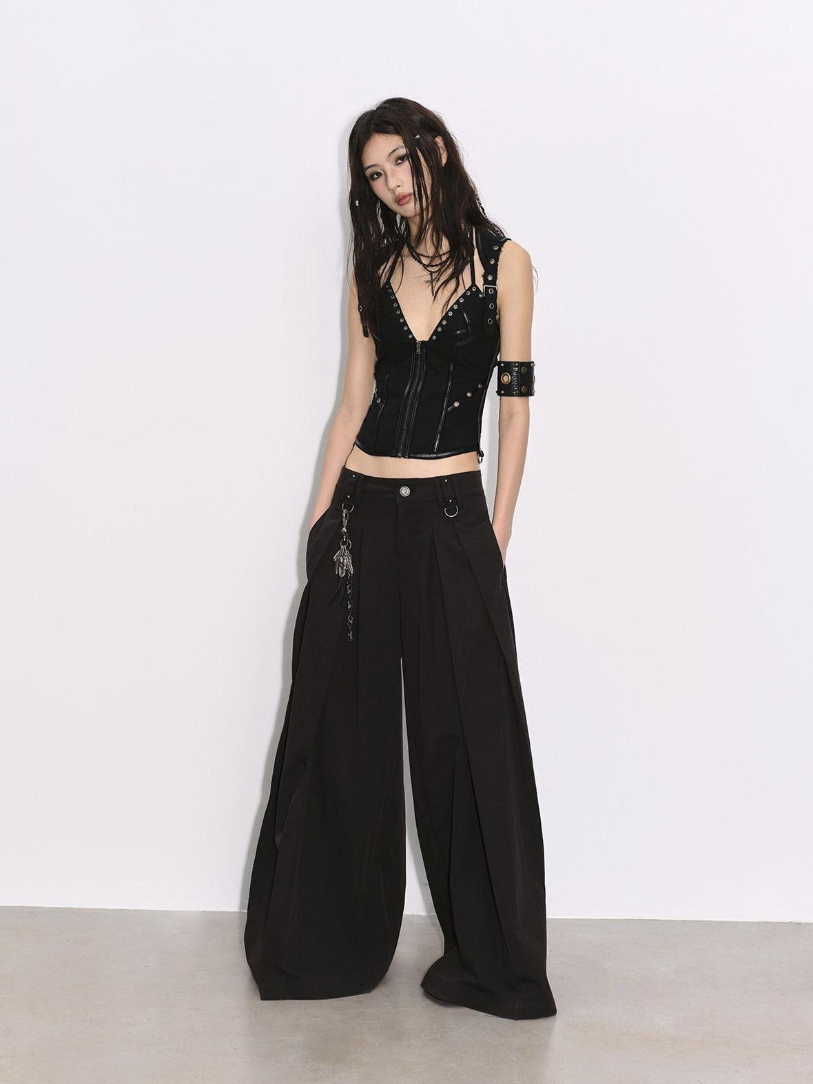 Low pixel Pleated Low Waist Relaxed Cotton Blend Black Women Wide Leg Pants