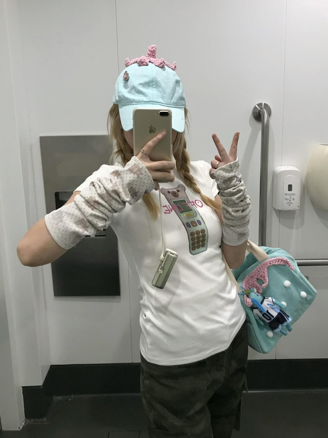 bae bi Rhinestone Bear Phone Print Slim Fit Women&