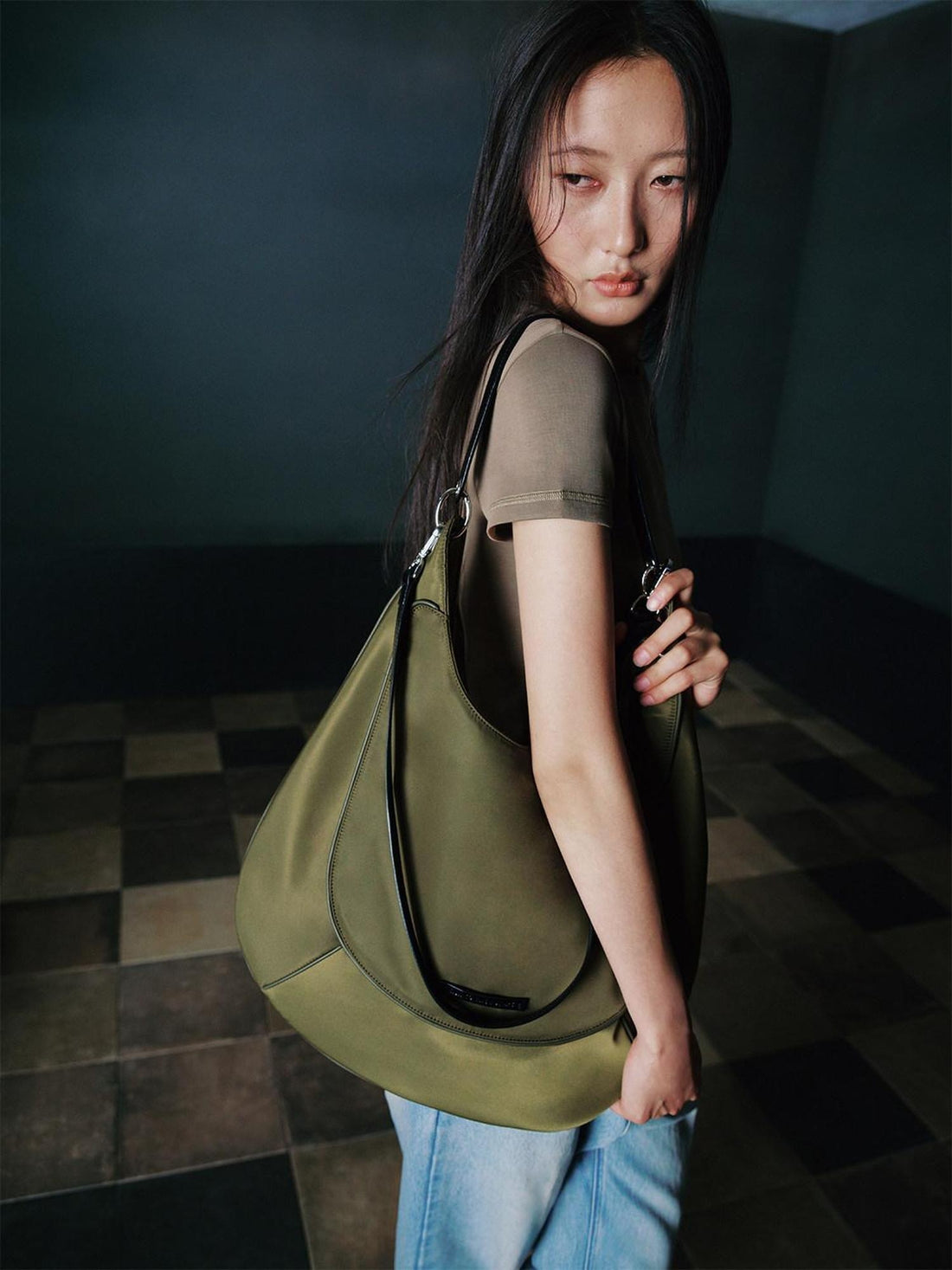 RUN TO THE FUTURE Large Egg Shape Nylon Topstitch Original Design Casual Unisex Shoulder Bags