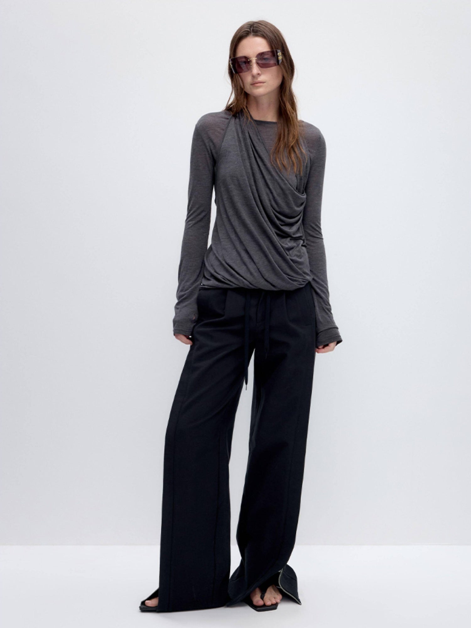 RUN TO THE FUTURE Tencel Wool Blend Pleated Commuter Slim Solid Milk White Long Sleeve T-Shirts