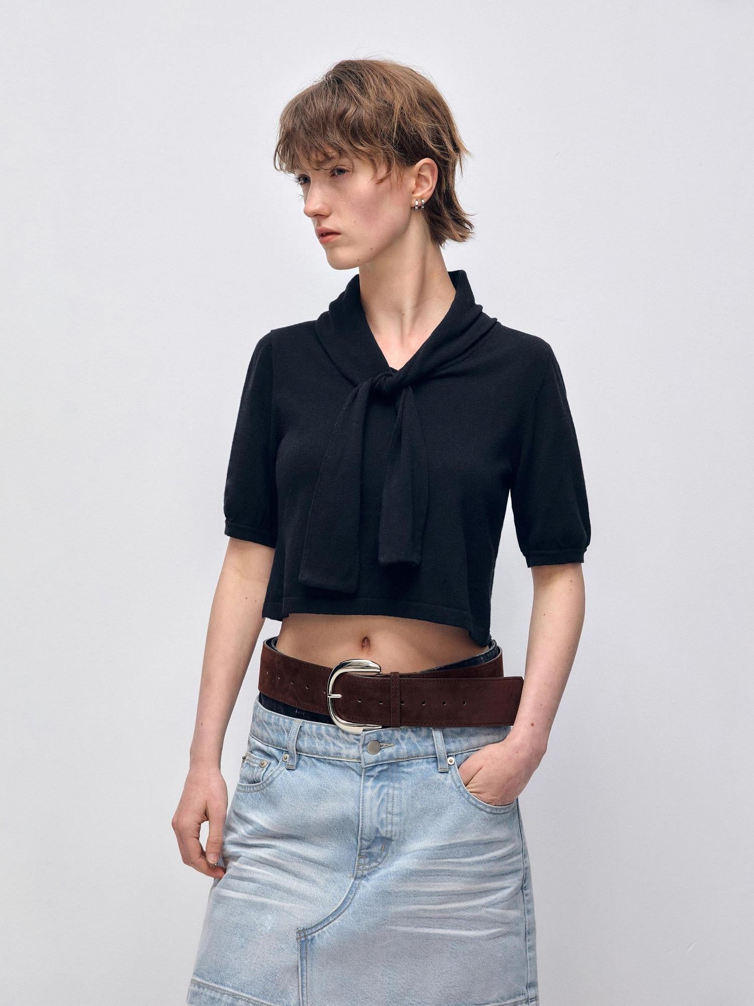 RUN TO THE FUTURE Vintage Knit Solid Black Short Sleeve Straight Fit Ladies Crop Tops