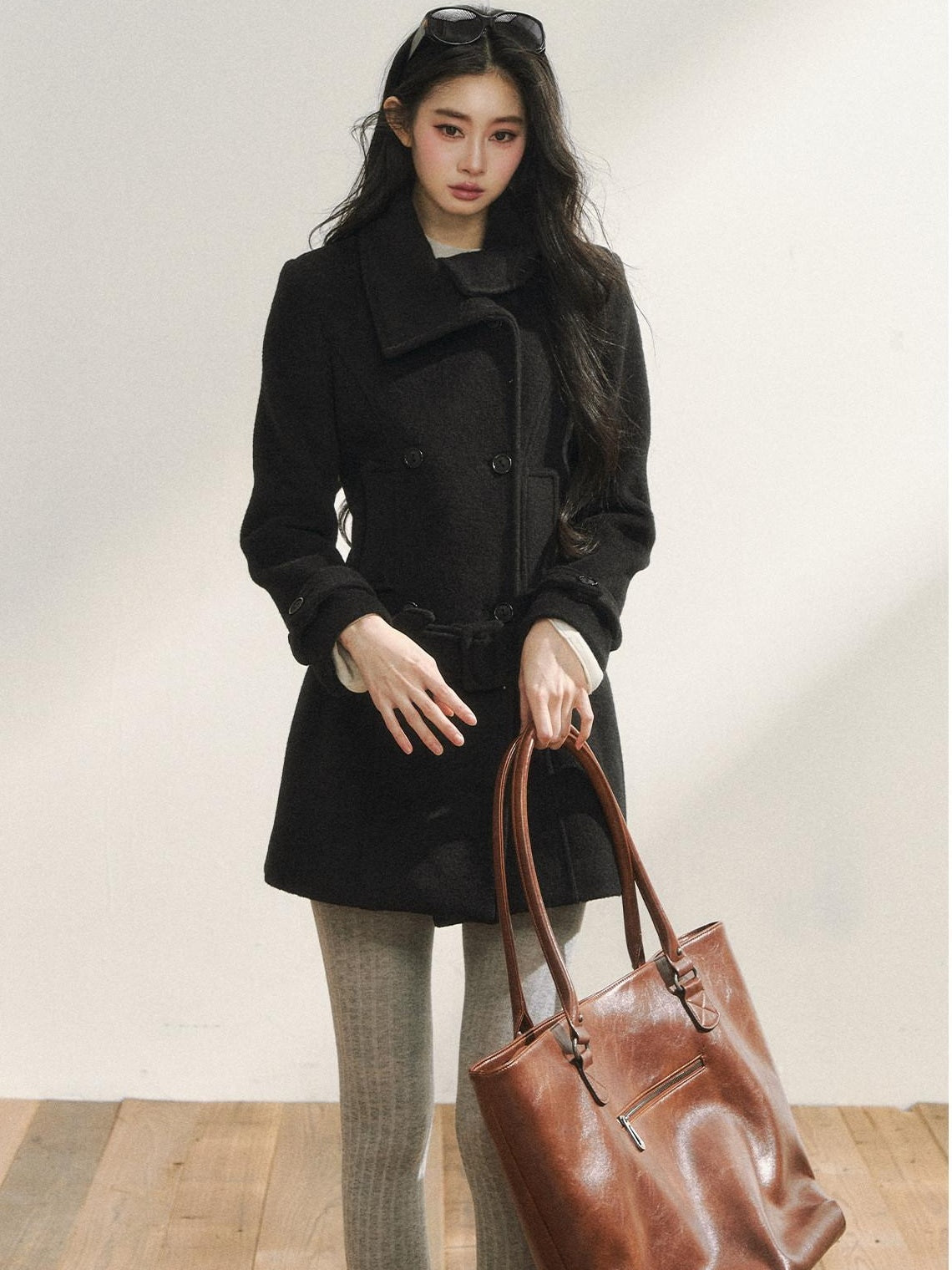 7Shiftin Detachable Wool Casual Cinched Waist Double Breasted Women Black Short Coat