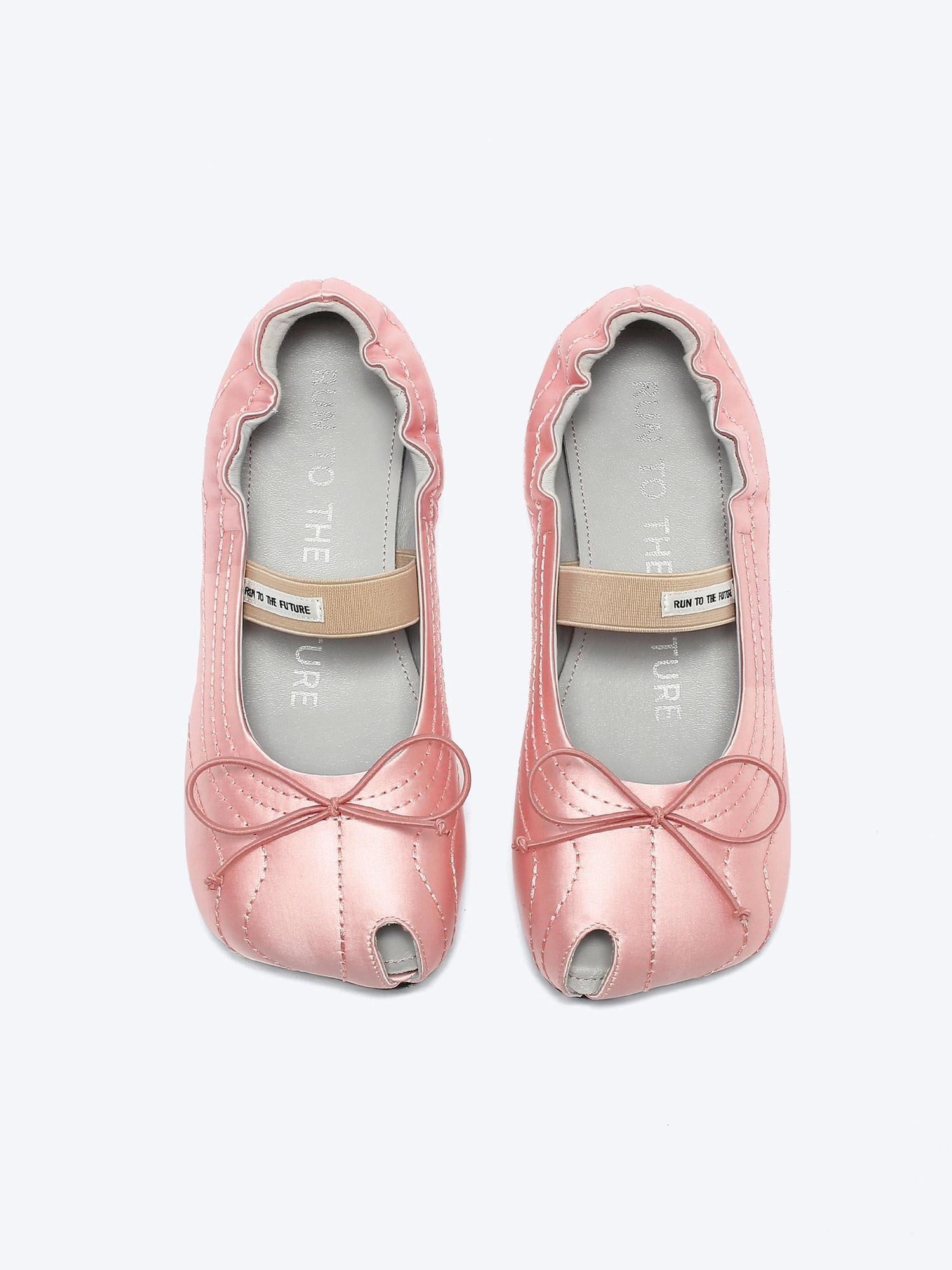 RUN TO THE FUTURE Cross Strap Casual Peep Toe Leather Lined Microfiber Upper Women Black Flats