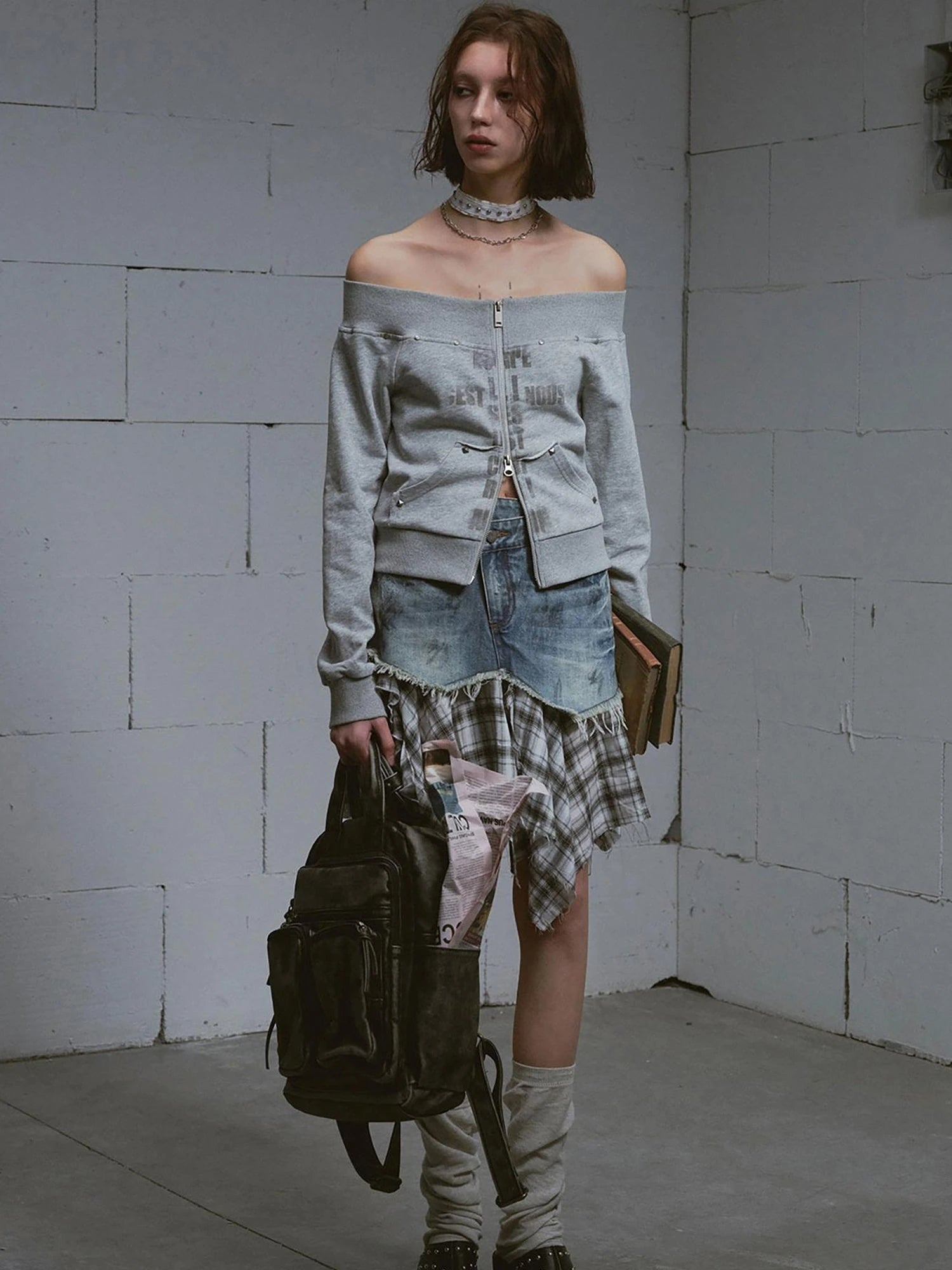 Lost Road Cut Out Print Shoulder Knit Sweatshirt