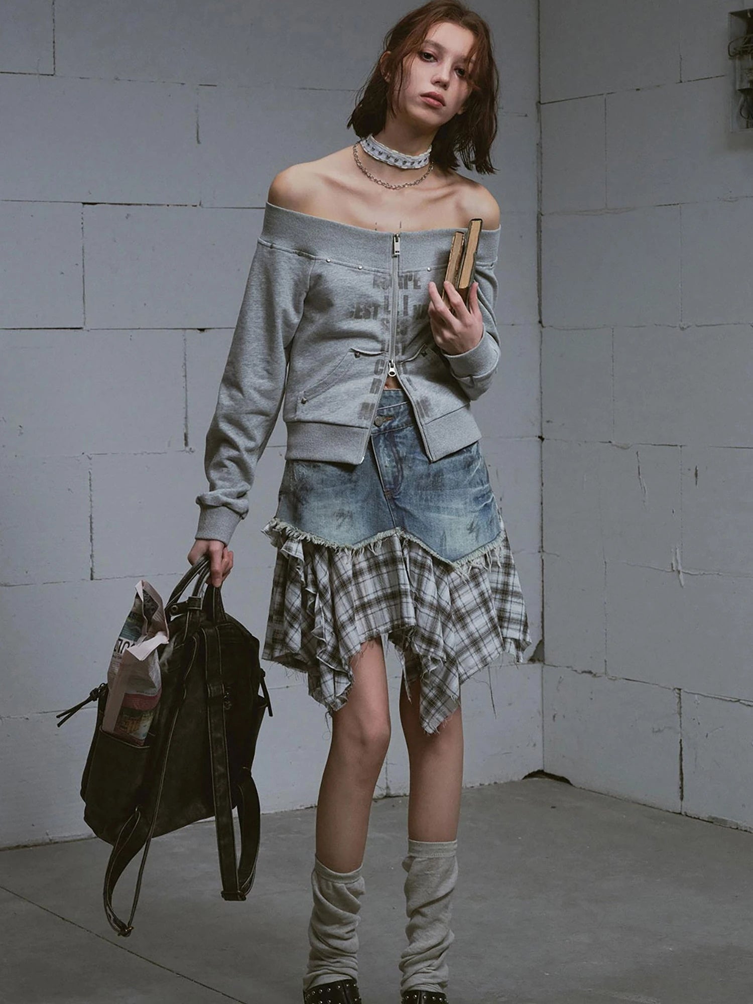 Lost Road Cut Out Print Shoulder Knit Sweatshirt