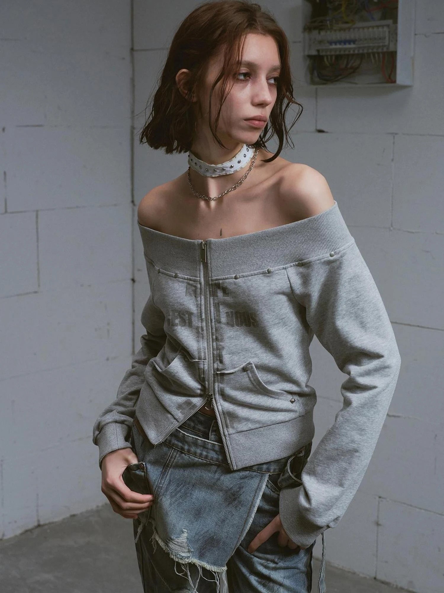 Lost Road Cut Out Print Shoulder Knit Sweatshirt