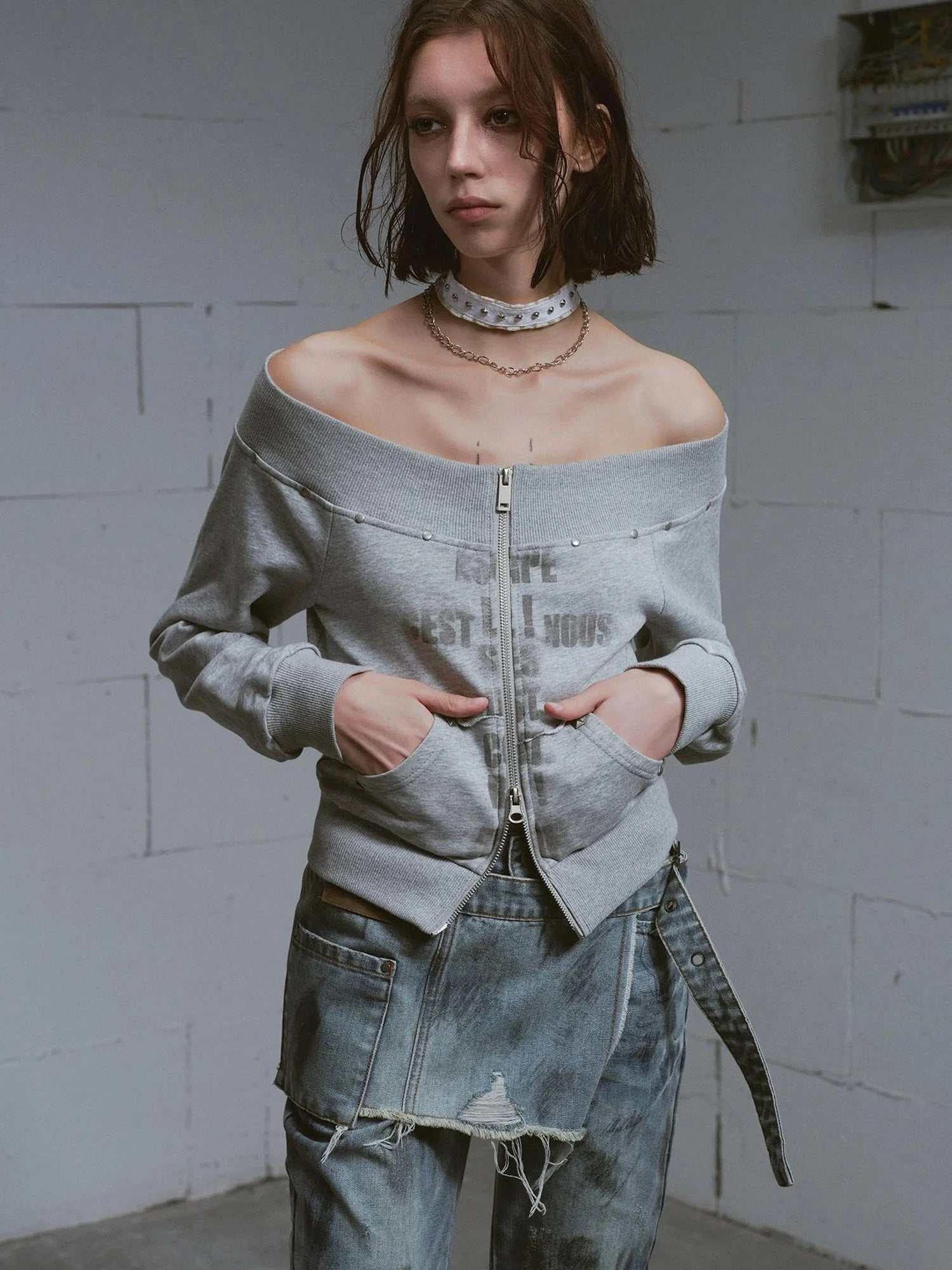 Lost Road Cut Out Print Shoulder Knit Sweatshirt