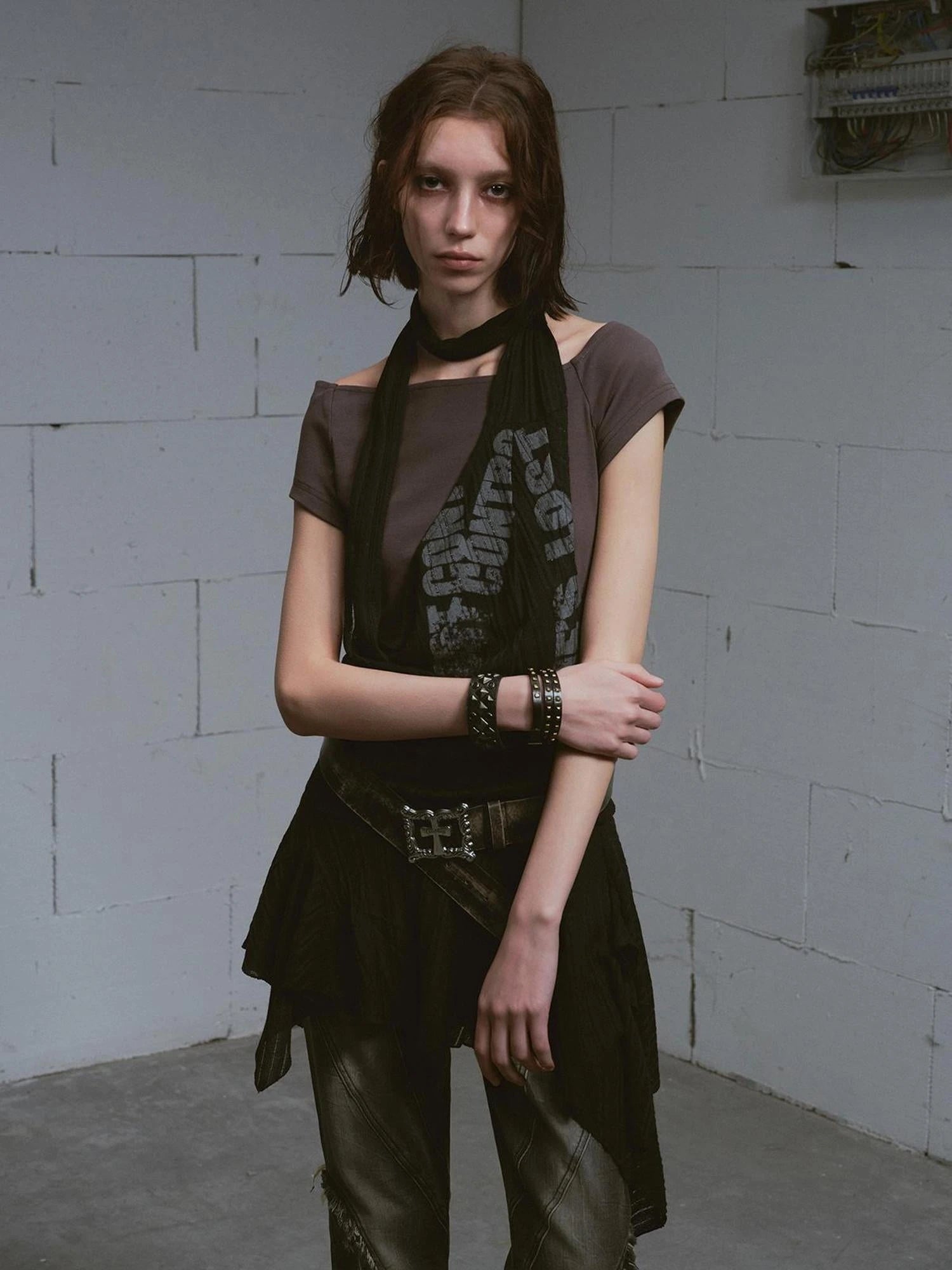 Lost Road Print Layered Dress With Scarf