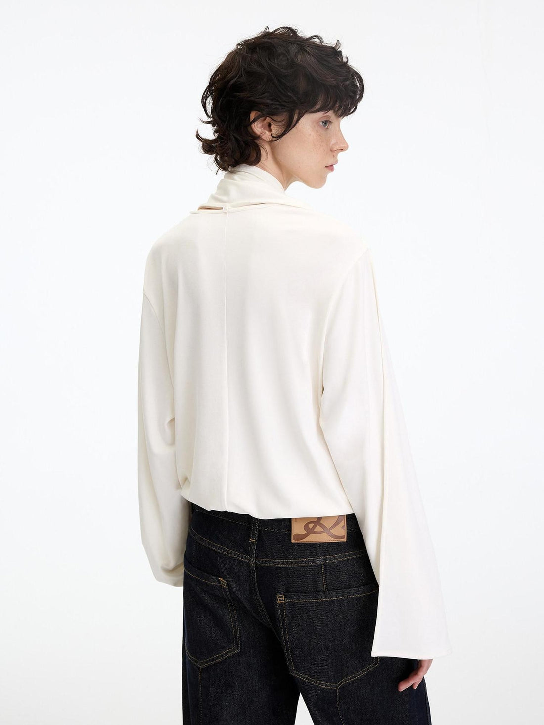 RUN TO THE FUTURE Soft Modal Casual Slim Fit Backless V-neck Raglan Women Long Sleeve T-Shirts