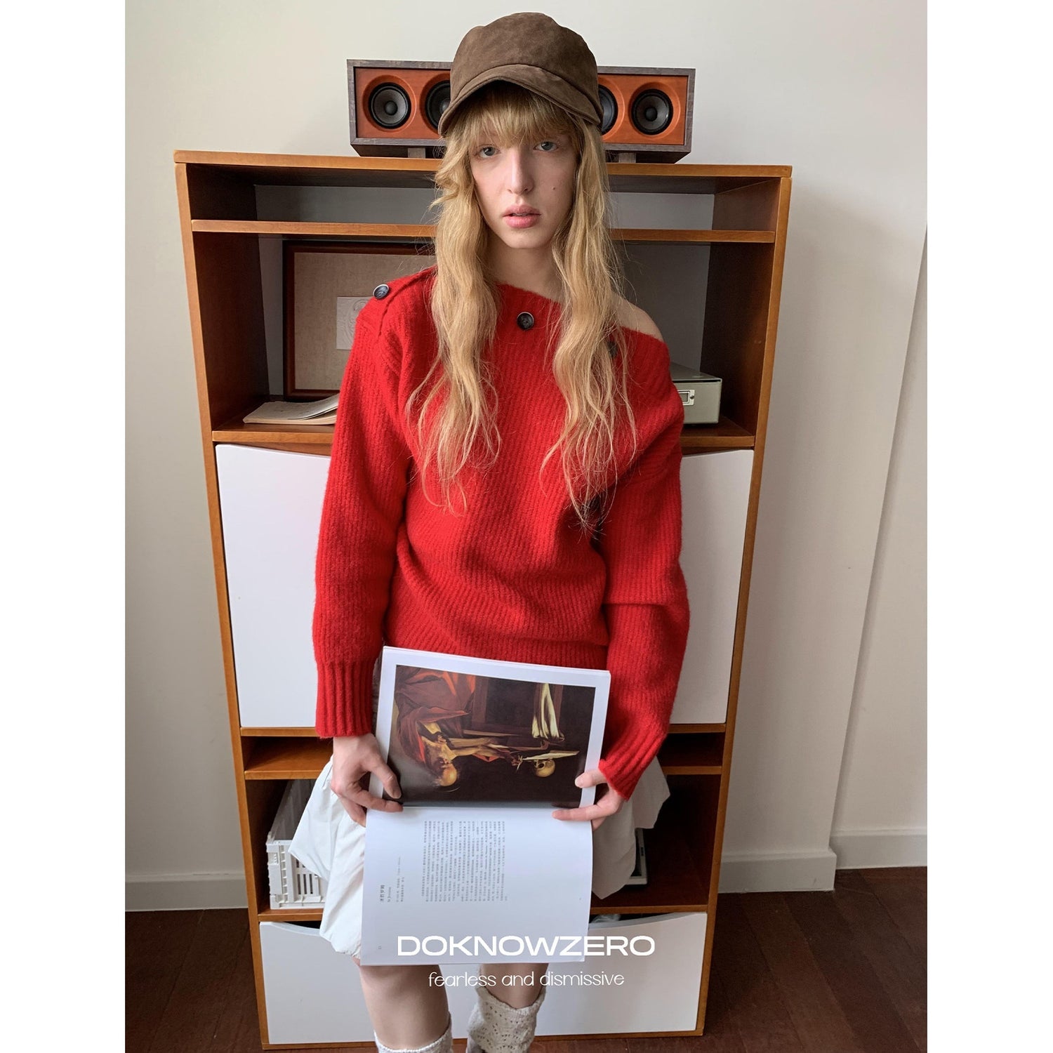 DKZ_OFFICIAL_Relaxed_Button_One_Shoulder_Women&