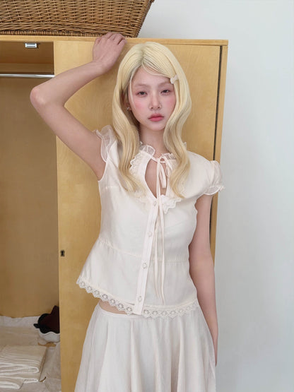 chaoschaos_Lace_Trim_Lace_Up_V-neck_Short_Sleeve_Shirt_Women&