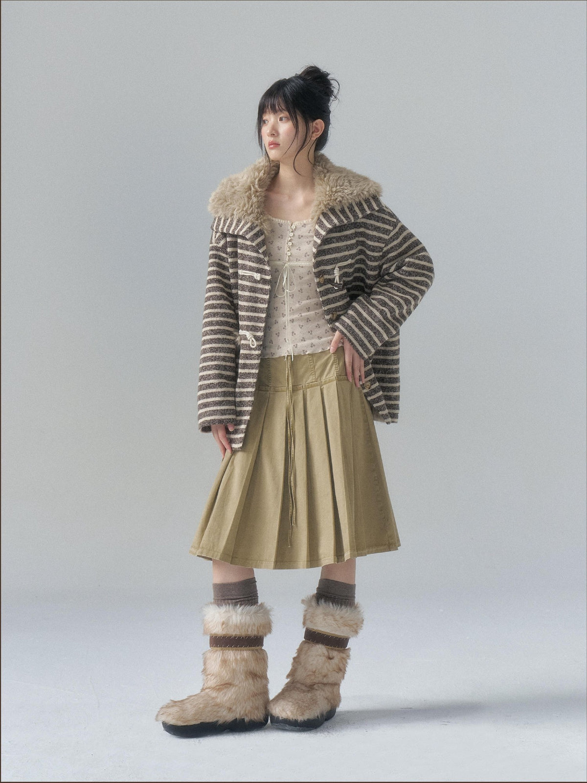 chaoschaos Retro Striped Horn Button Fleece Women&