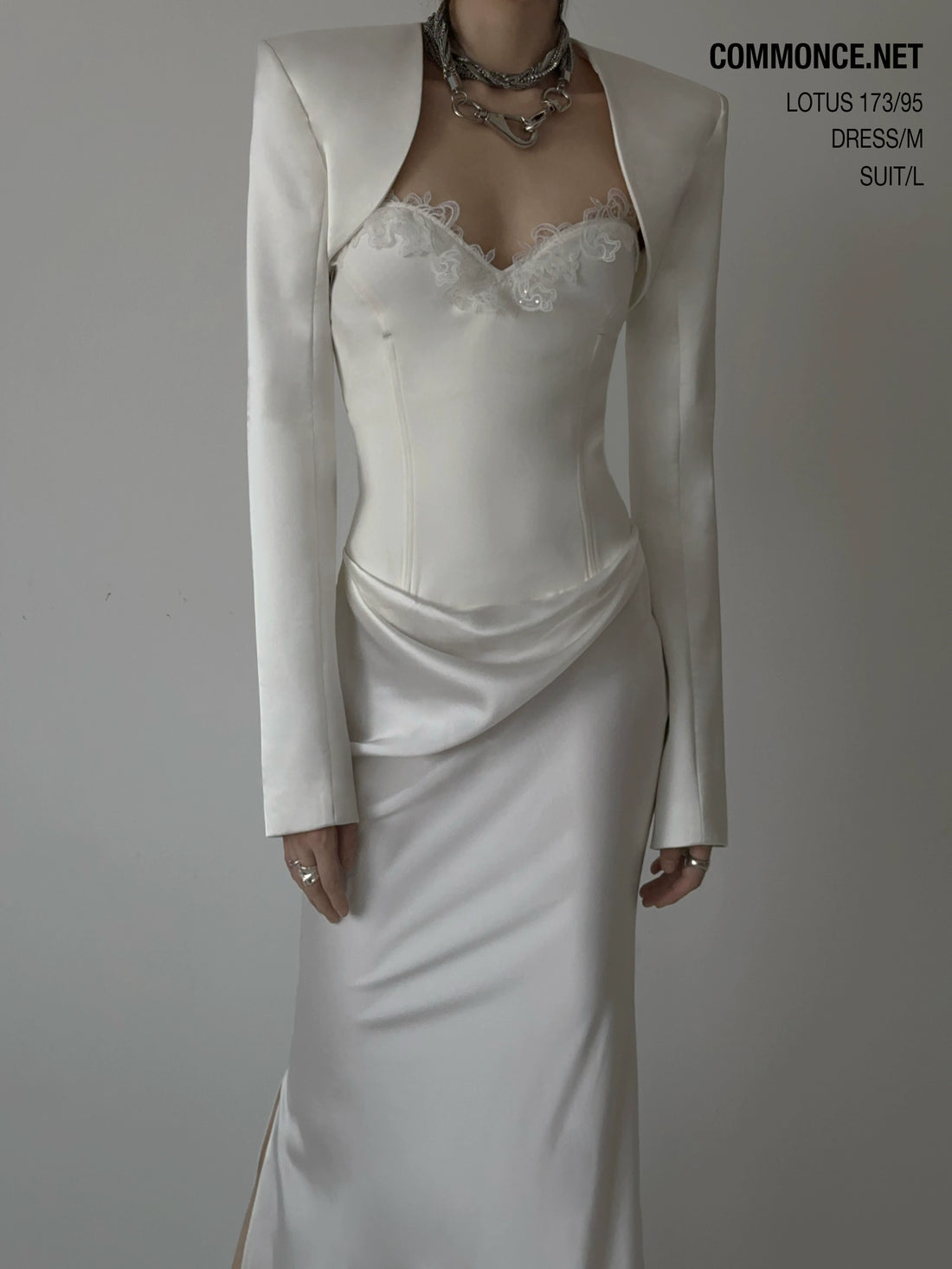 commonce.net_Sheer_Backless_Padded_Shoulder_Crop_Jacket_MISSTT