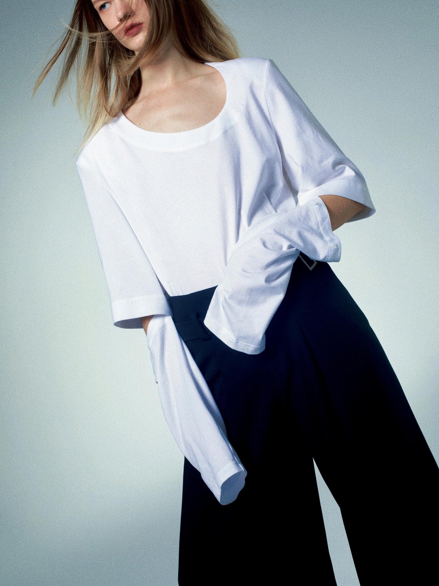 commonce.net Detachable Asymmetrical Wide Collar T-shirt