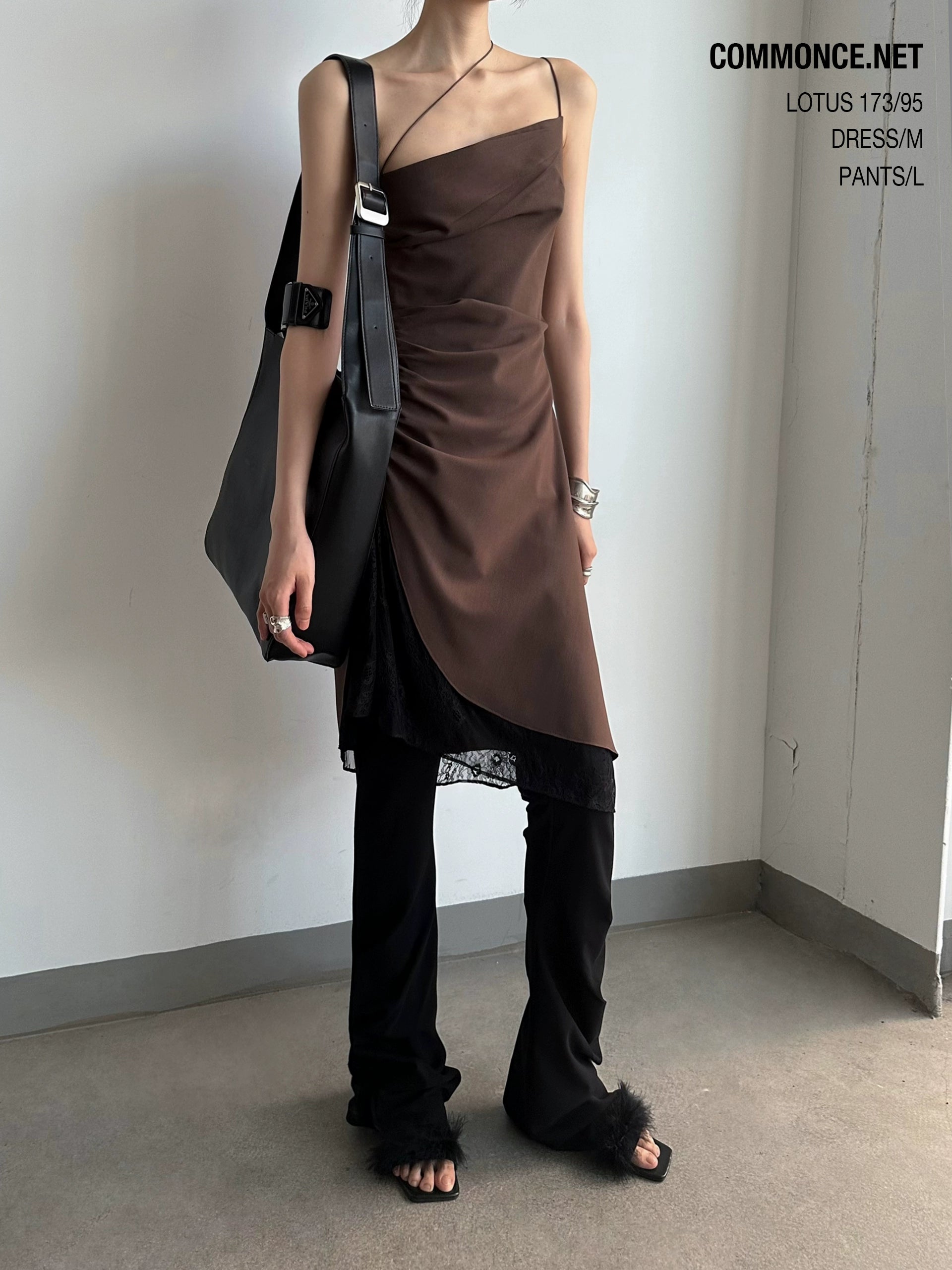 commonce_net_Asymmetrical_Lace_Ruching_Dress_V-neck_T-shirt_Long_Sleeve_MISSTT