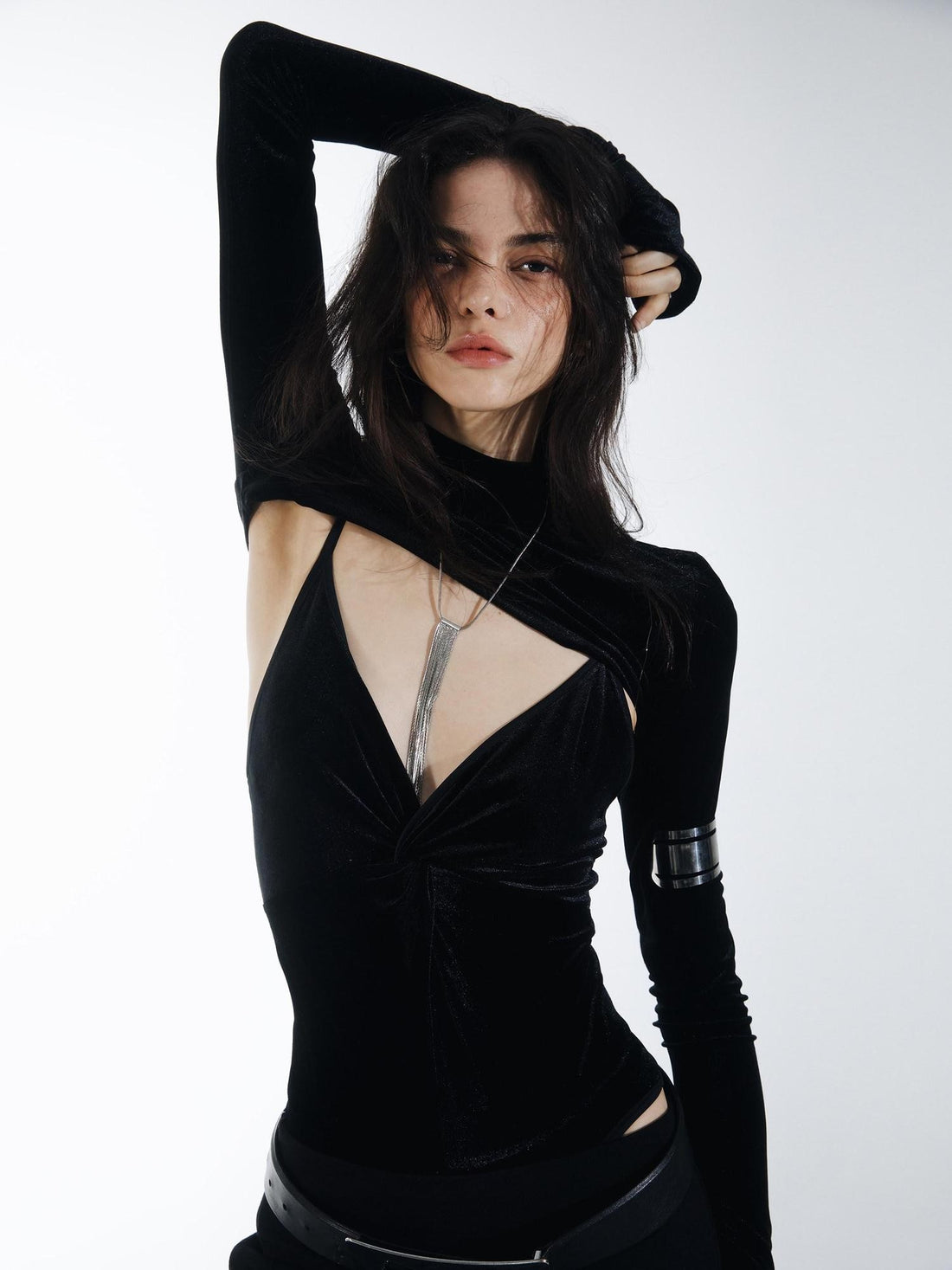 commonce net Black Velvet Knotted Straight Tube Women&