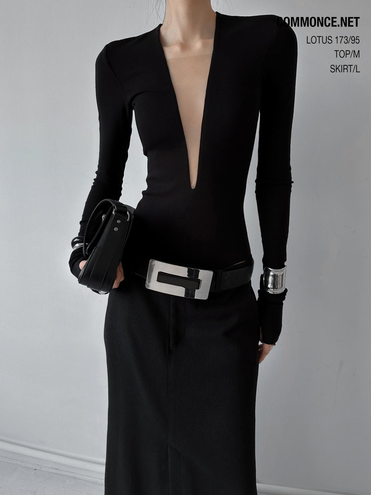 commonce net Deep V-neck Mesh Panel Low Waist Women&