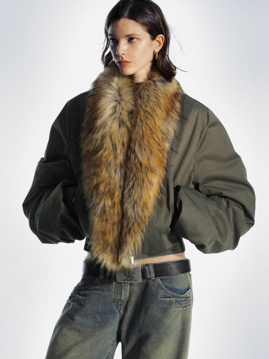 commonce net Detachable Fur Collar Pleated Quilted Bomber Jacket