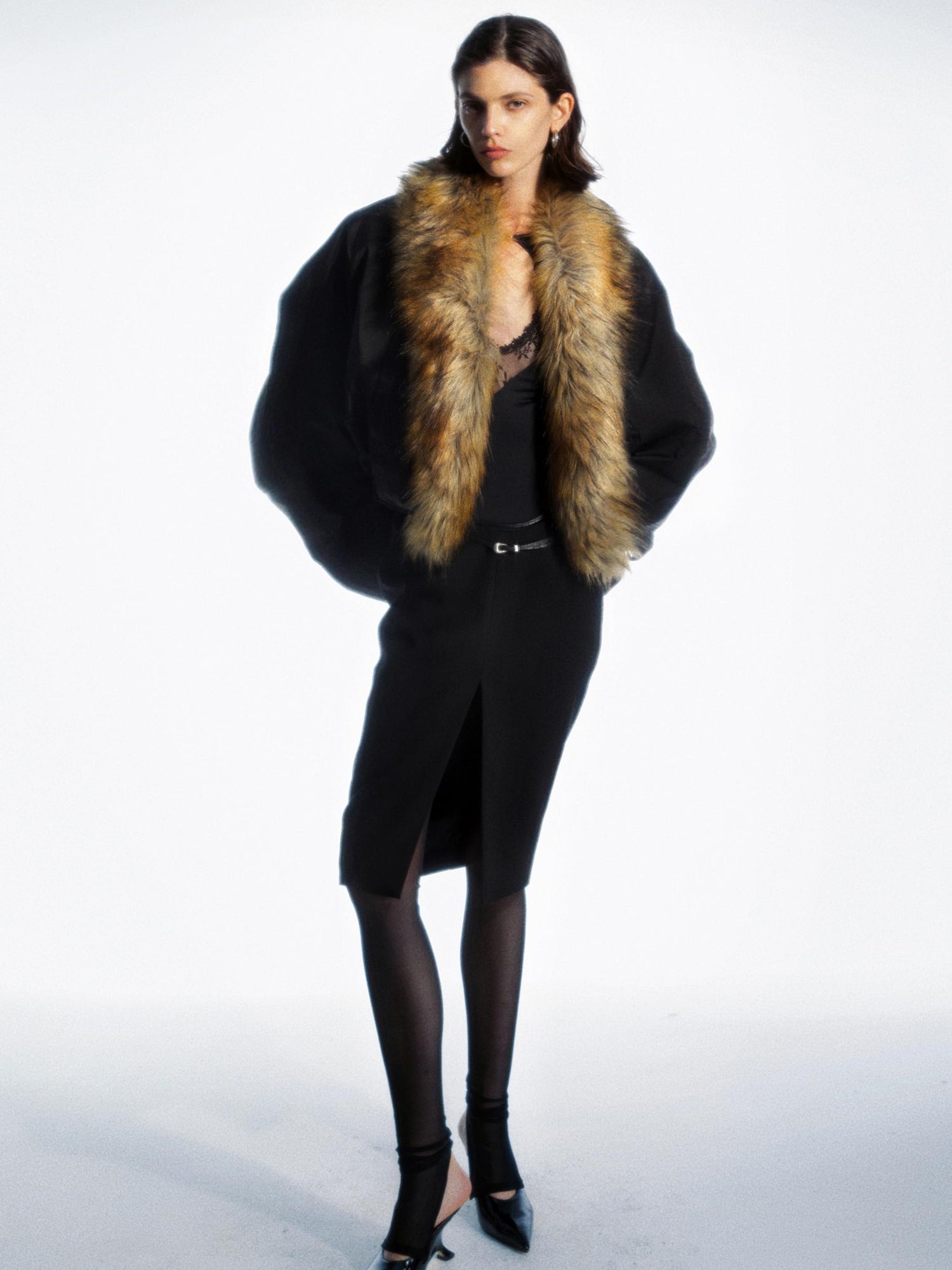 commonce net Detachable Fur Collar Pleated Quilted Bomber Jacket