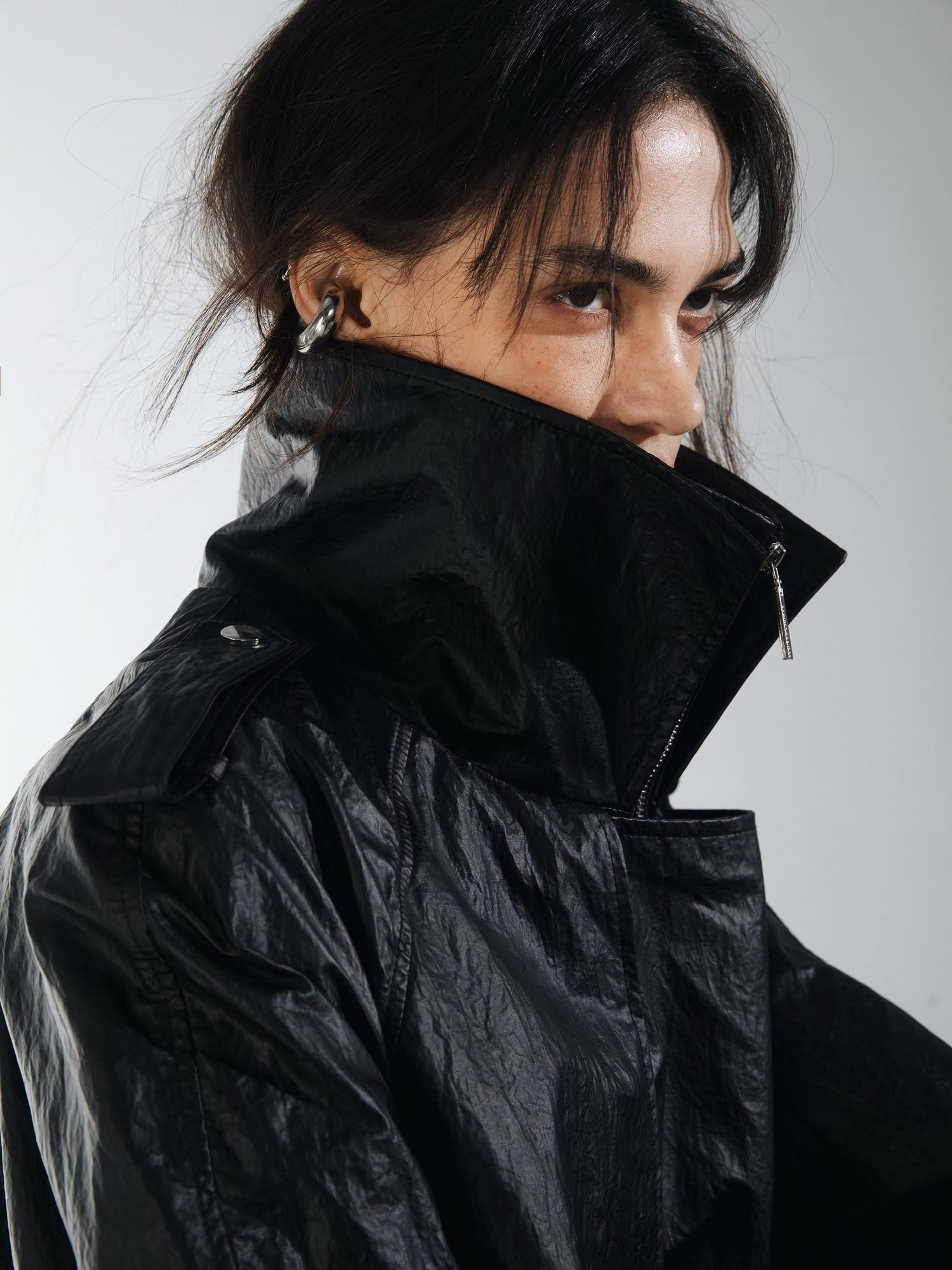 commonce net Oil Wax Coated Double Collar Structured Straight Cut Women&