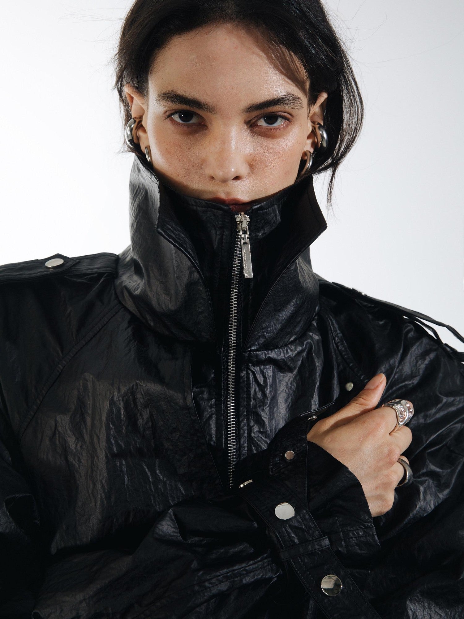 commonce net Oil Wax Coated Double Collar Structured Straight Cut Women&