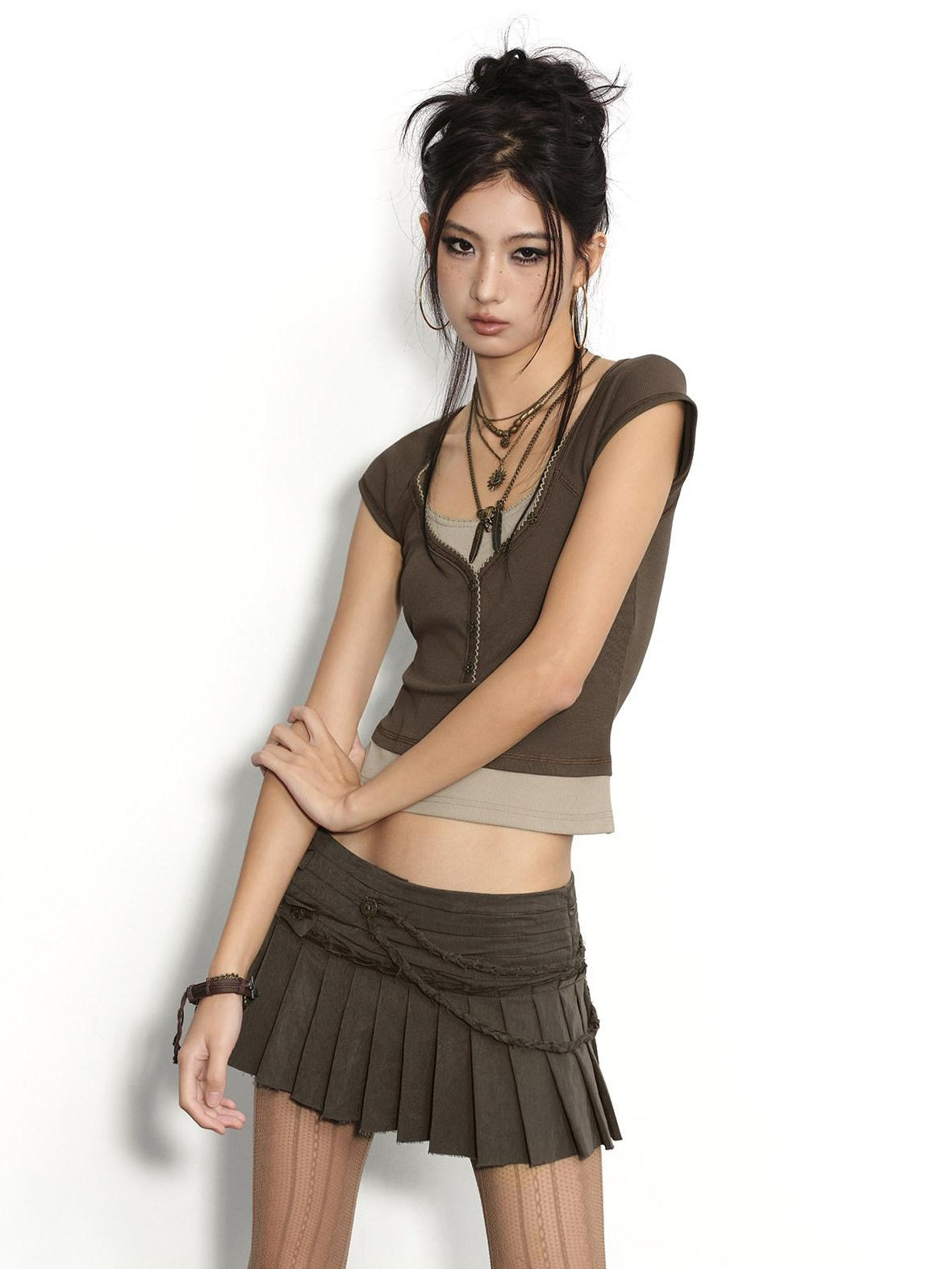 Low pixel Soft Stretch Cotton V-neck Slim Fit Colorblock Sleeveless Womens Basic Crop Tops