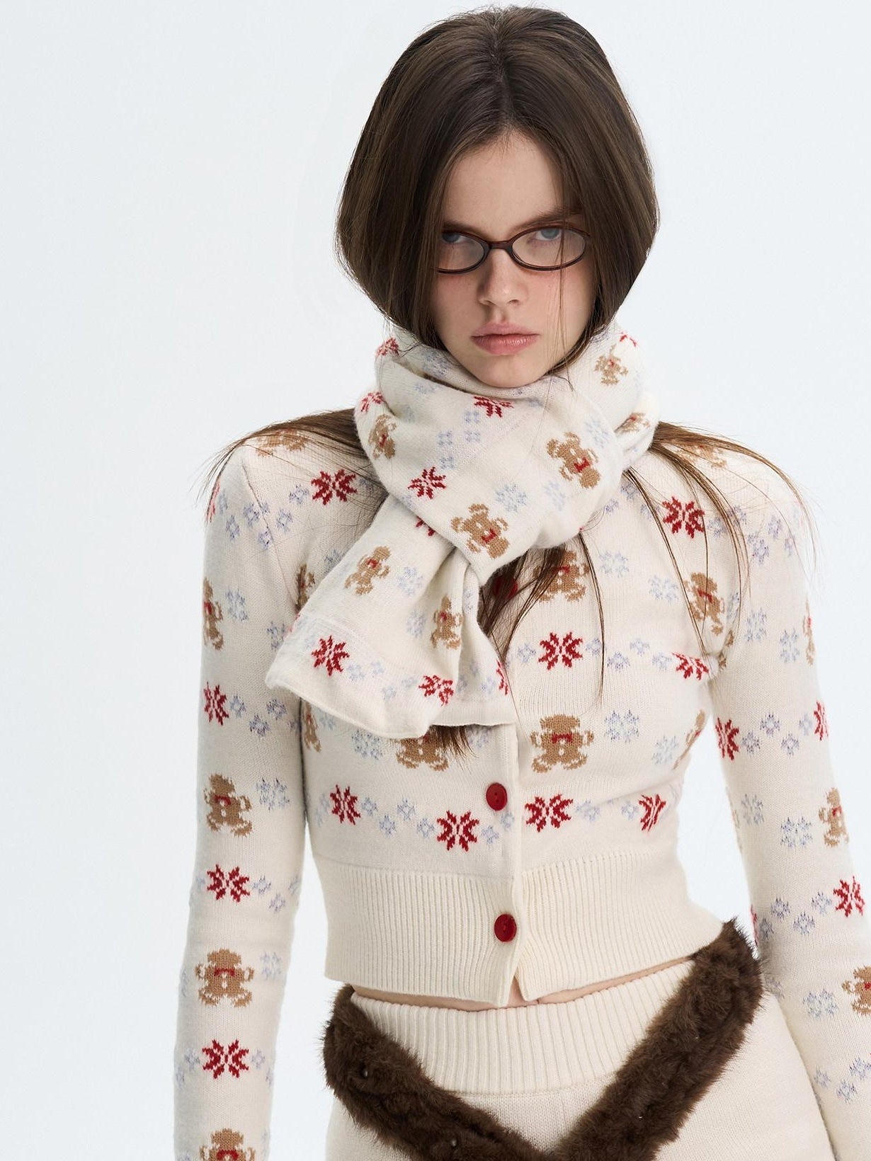The NeverMore Cashmere Blend Bear Jacquard Cute Slim Cropped Crewneck Knitwear Cardigans