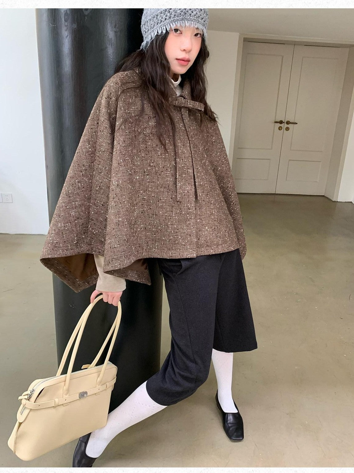 Dorydory Relaxed Asymmetrical Bow Women&